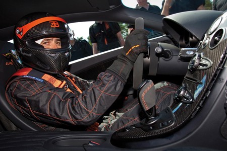 Le pilote de la Veyron Supersport parle de son record