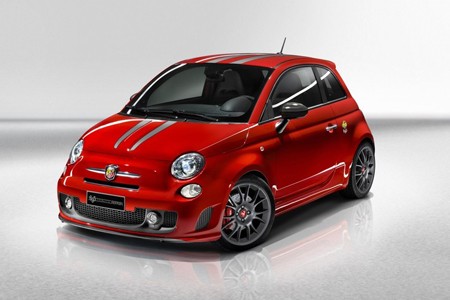 29 600£ pour l'Abarth 695 Tributo Ferrari