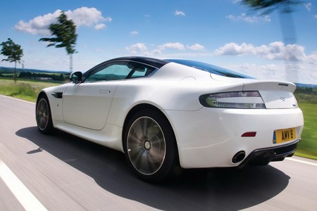 Aston Martin rafraichit la Vantage