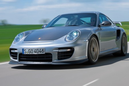 Walter Röhrl s'amuse avec la GT2 RS