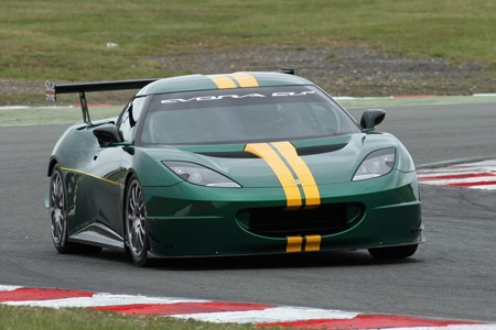 Lotus présente l'Evora GT4 aux Etats-Unis