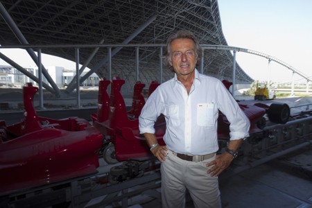 Luca di Montezemolo visite le Ferrari World