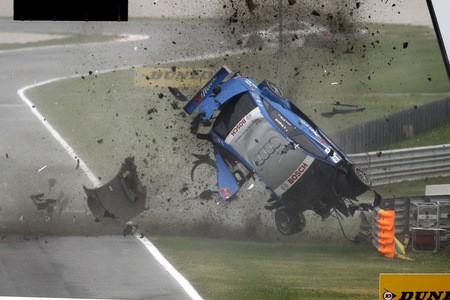 DTM - Scheider remporte une course folle