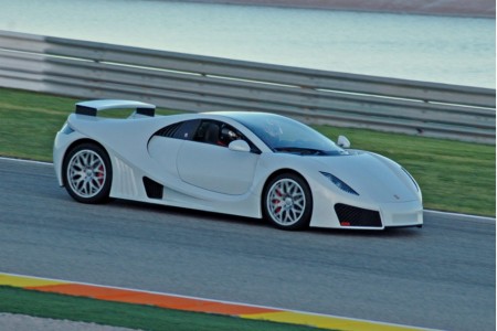 La GTA Spano s’amuse sur circuit