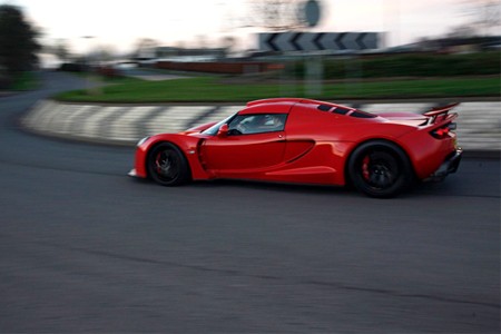 La Venom GT passe au rouge