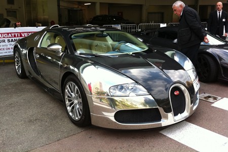 Une Veyron Pur Sang dans les rues de Monaco