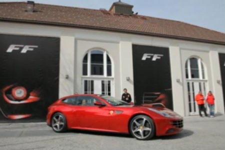 Vidéo: Ferrari FF en ballade