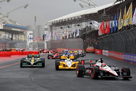 IndyCar - Power s'impose, Sato impressionne
