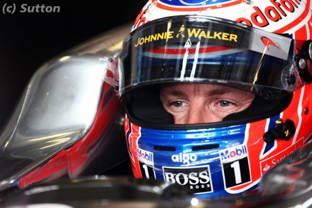 F1 - Button mène, Vettel sort