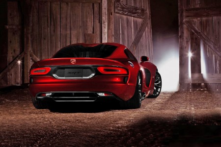 Viper SRT : d'autres détails… et une V-Max !