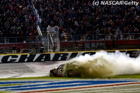 NASCAR - Bowyer s'impose devant Hamlin