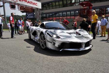 LaFerrari apparaît aux Ferrari Cavalcade