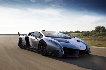 La Lamborghini Veneno, déclinée en roadster ?