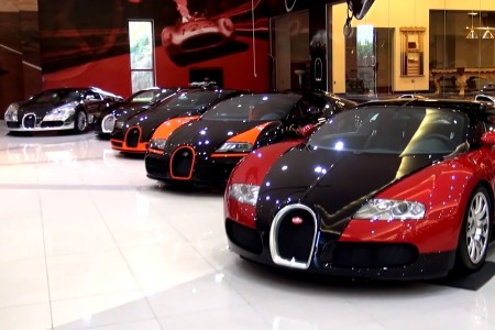 Une collection privée de 5 Veyron... et bien plus!