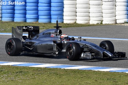 F1 - Magnussen mène, Ricciardo en difficulté