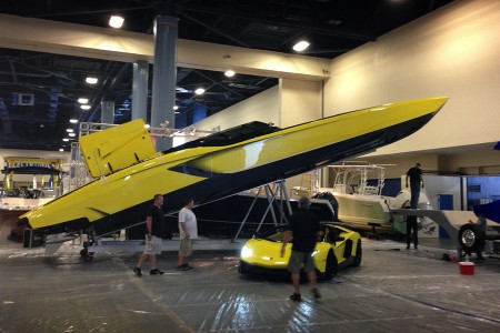 Il accorde son bateau à… sa Lamborghini !