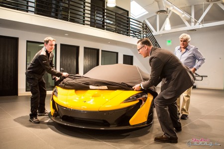 Jay Leno prend possession de sa McLaren P1