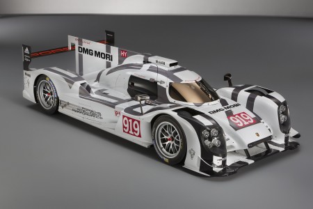 La Porsche 919 Hybrid s’expose au Porsche Museum