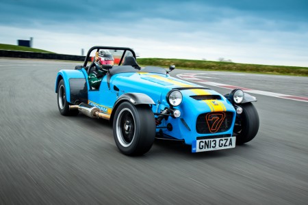 Kobayashi, de la Formule 1 à la Caterham 620R