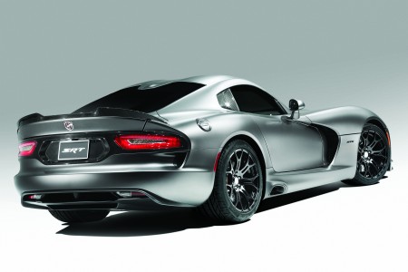 SRT Viper TA Anodized Carbon : mélange des genres