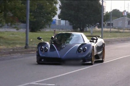 La Pagani Zonda Tricolore en action !
