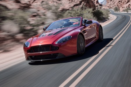 V12 Vantage S Roadster: le V12 en bande son !