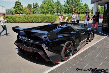 La Veneno Roadster se montre à Sant’Agata Bolognese