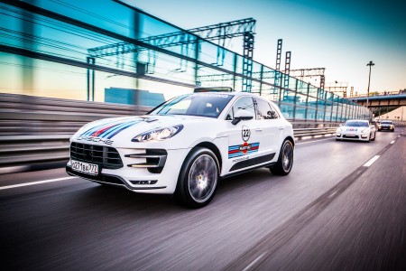 Porsche habille sa gamme… en Martini Racing !