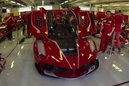 Démarrez le moteur de la FXX K avec Sport Auto !