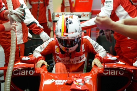 F1 - Vettel veut continuer à changer de casque