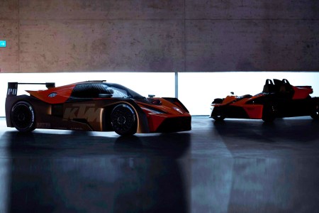 Le KTM X-Bow GTR se montre un peu plus!