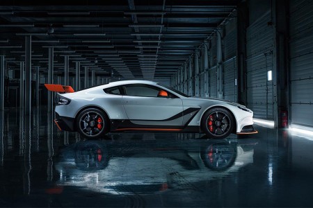 L’Aston Martin Vantage GT12 se montre en vidéo !