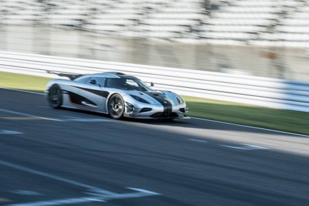 Le tour complet de Suzuka en Koenigsegg One:1
