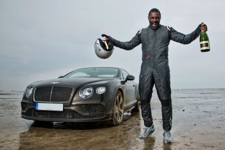 Idris Elba bat un record de vitesse en Bentley !