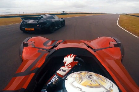 La BAC Mono prend en chasse la McLaren P1