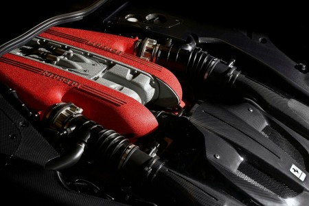 Vidéo : les secrets de la Ferrari F12tdf