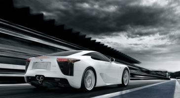 Lexus LFA : 500.000 dollars apr&egrave;s lourd accident (+vid&eacute;o)