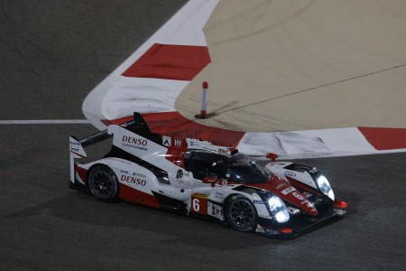 La Toyota N°6 de Stéphane Sarrazin, Mike Conway et Kamui Kobayashi, à Sakhir