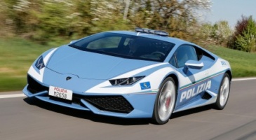 Une Lamborghini Huracan pour la police italienne.
