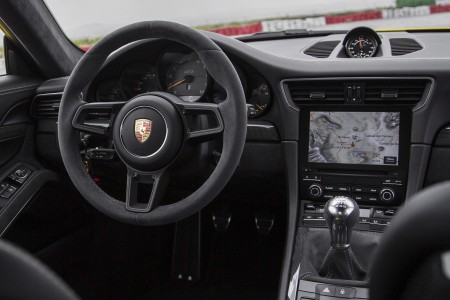 Porsche : la boîte manuelle et le moteur atmosphérique sont là pour rester