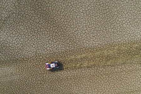 Sébastien Loeb (Peugeot) sur la troisième étape du Dakar entre Pisco et San Juan de Marcona