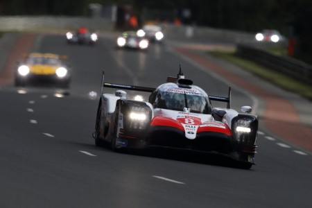 La Toyota N°8 (Buemi/Nakajima/Alonso) au Mans