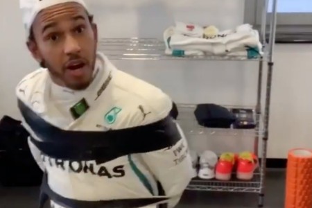 Lewis Hamilton (Mercedes) à Yas Marina