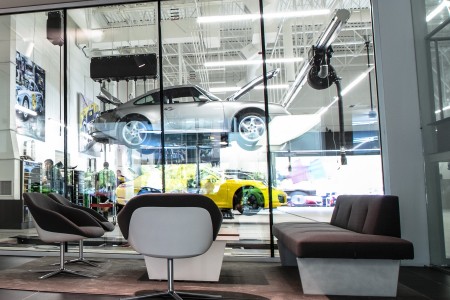 Porsche : un design repensé pour les points de vente