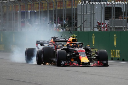 L'accrochage entre Daniel Ricciardo (Red Bull) et Max Verstappen (Red Bull) à Bakou