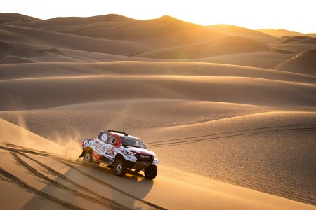 Nasser Al-Attiyah (Toyota) sur la deuxième étape du Dakar entre Pisco et San Juan de Marcona