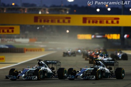 Lewis Hamilton (Mercedes) et Nico Rosberg (Mercedes) à Sakhir en 2014