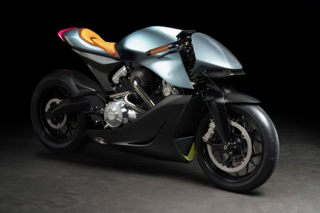 Brough Superior AMB 001 (2019) : une moto conçue avec Aston Martin