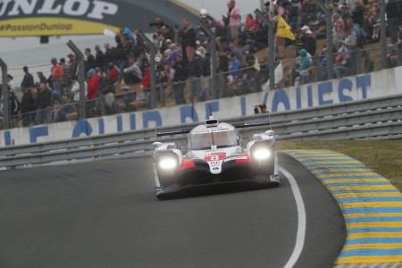 La Toyota N°8 (Buemi/Nakajima/Alonso) aux 24 Heures du Mans 2019