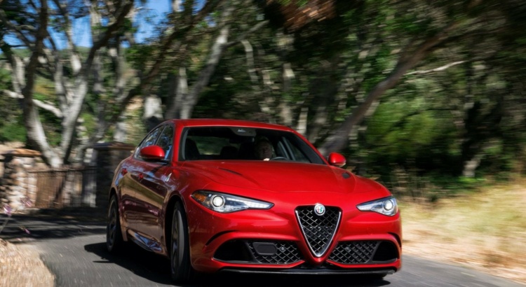 Alfa Romeo Giulia 2.9i V6 510  AT8 NRING (Berline)